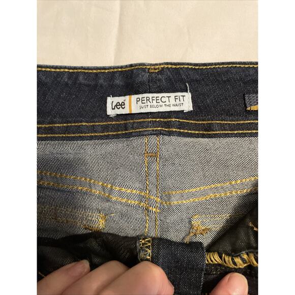 Lee Size 6 Perfect Fit Just Below The Waist Straight Leg DarkWash Women's Jeans - Picture 8 of 9